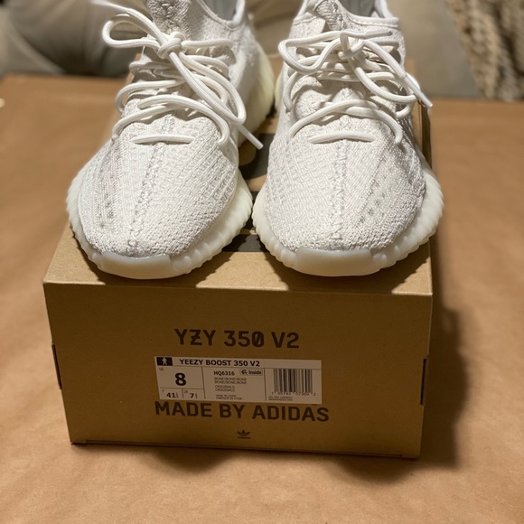 Yeezy Boost 350 V2, white, size men’s 8, new with box. - Picture 8 of 8
